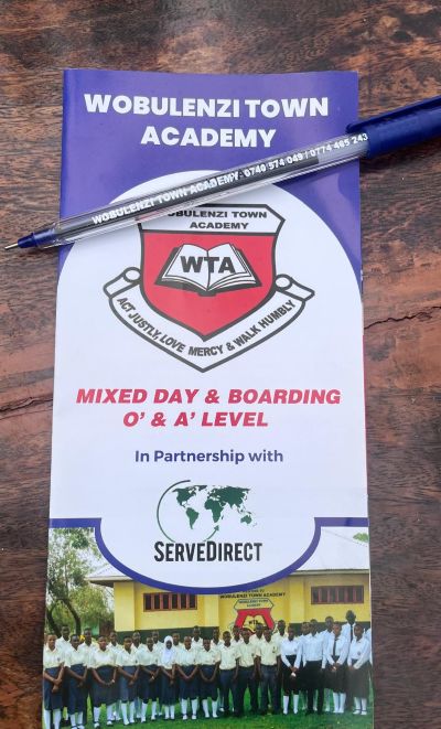 brochure_pen.jpg