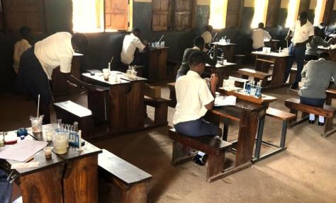 Exam conditions: Protocol & Language